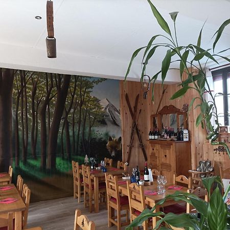 Le Sapin Rouge - Restaurant - Bar - Chambres D'Hotes Artigues  Zewnętrze zdjęcie